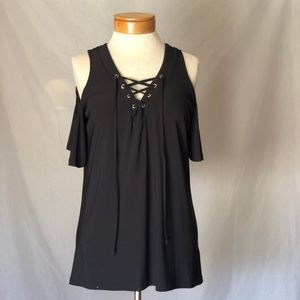 Jules & Leopold Small Black Cold-Shoulder Top